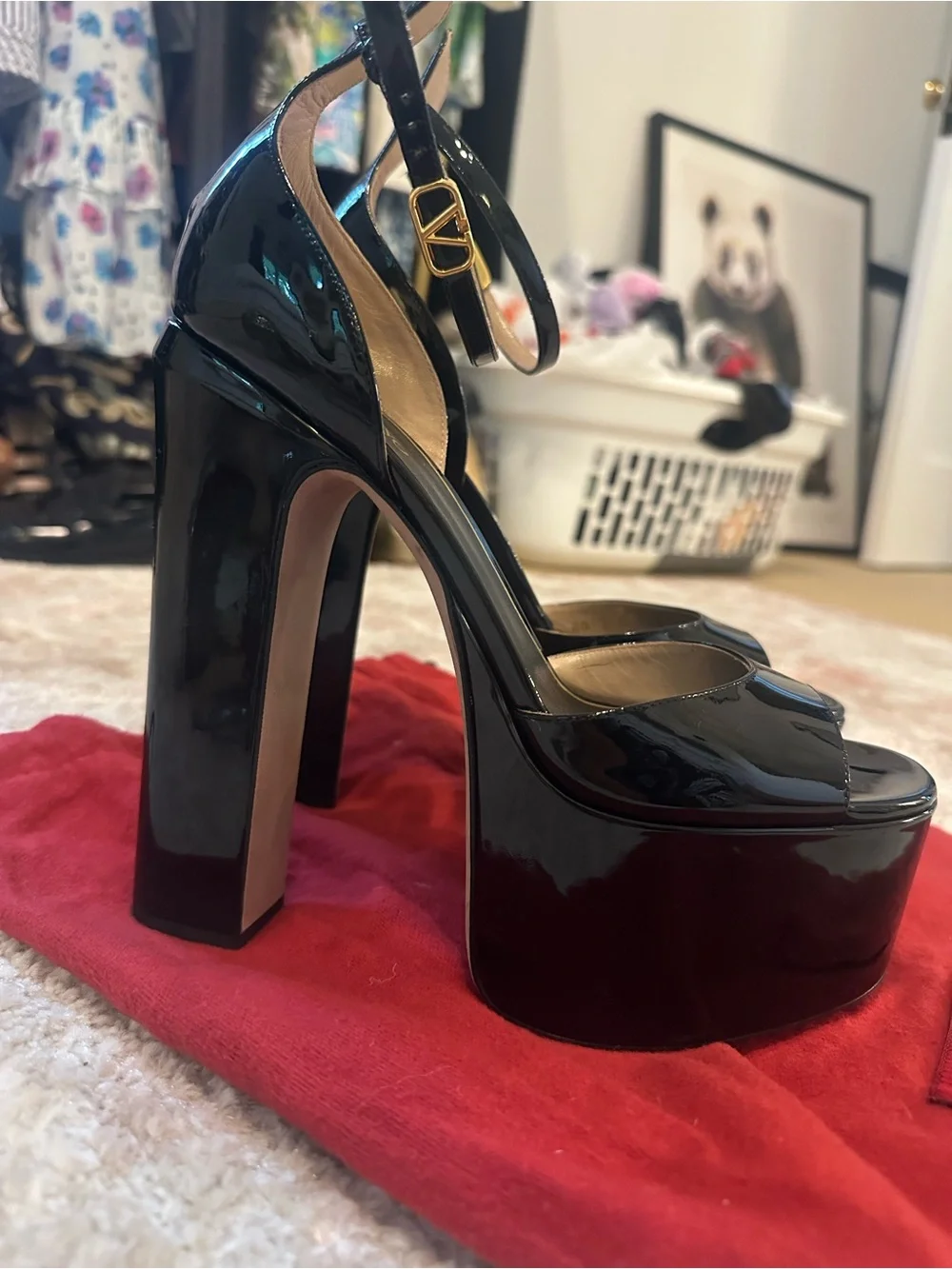 Valentino GO 155 Patent Platform